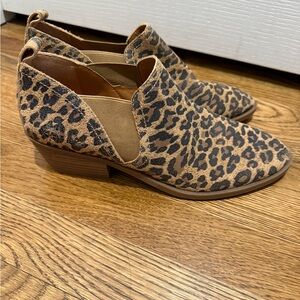 Lucky Brand Leopard Print Ankle Booties size 9.5